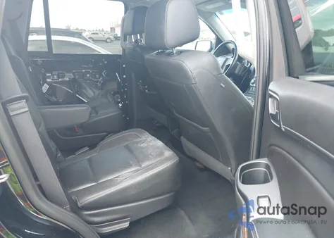 2018 Chevrolet Tahoe Premier z USA, uszkodzony, nr VIN 1GNSCCKC4JR365908